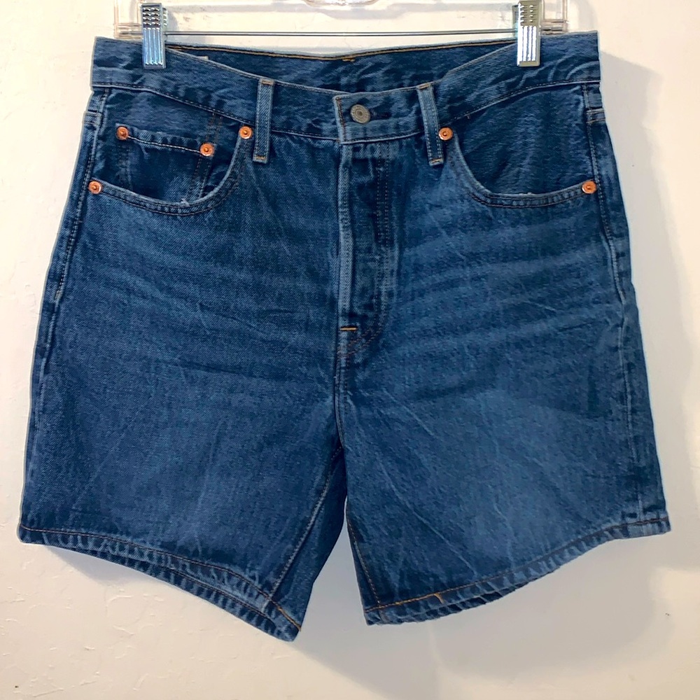 Levi's Strauss & Co. 501's blue PremiumJean MidLengthShorts CW-3723-Size: 6/28 W